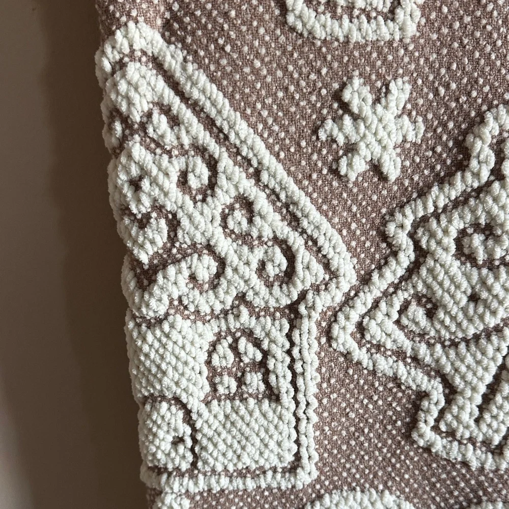Cupcakes & Cashmere Holiday Christmas Throw Chenille Gingerbread Reindeer NEW!